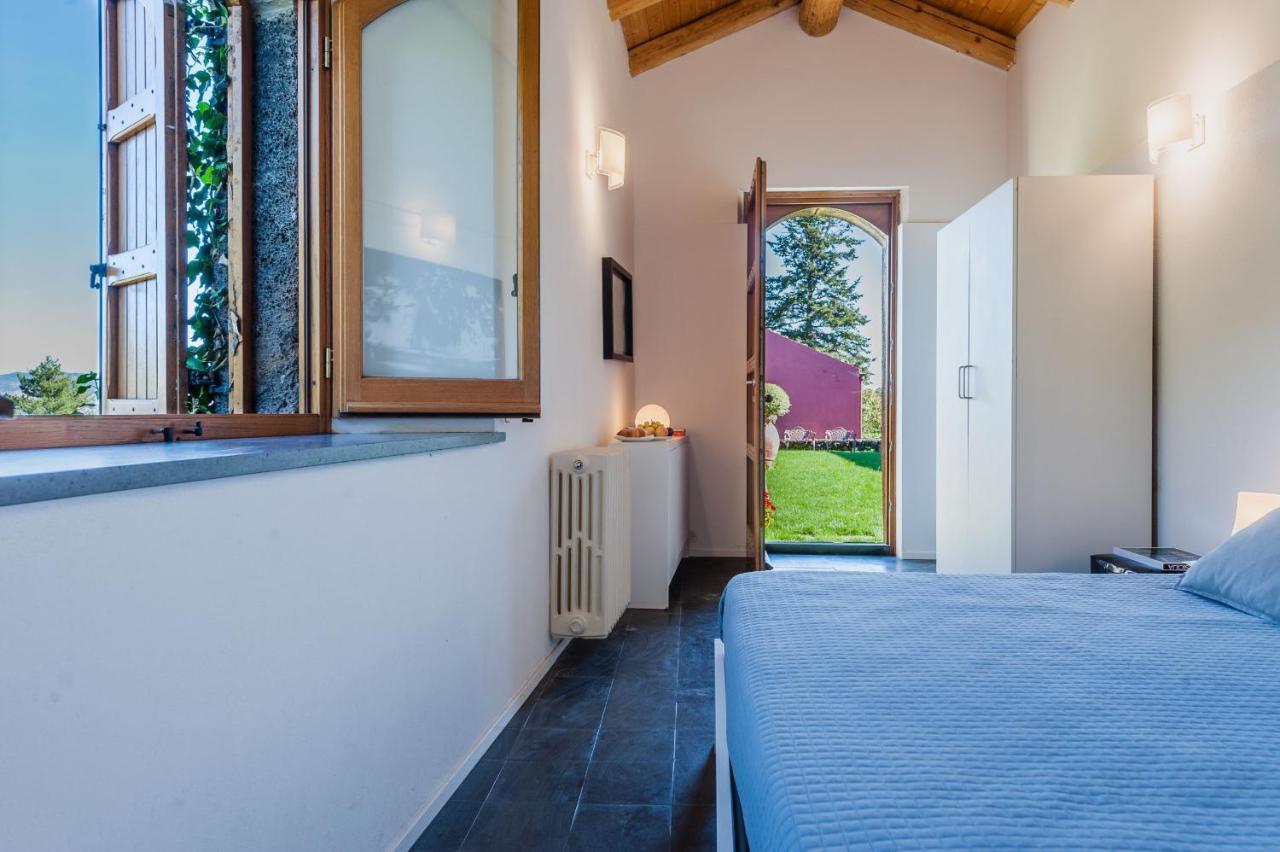 Terrazze Dell'Etna - Country Rooms And Apartments 兰达佐 外观 照片