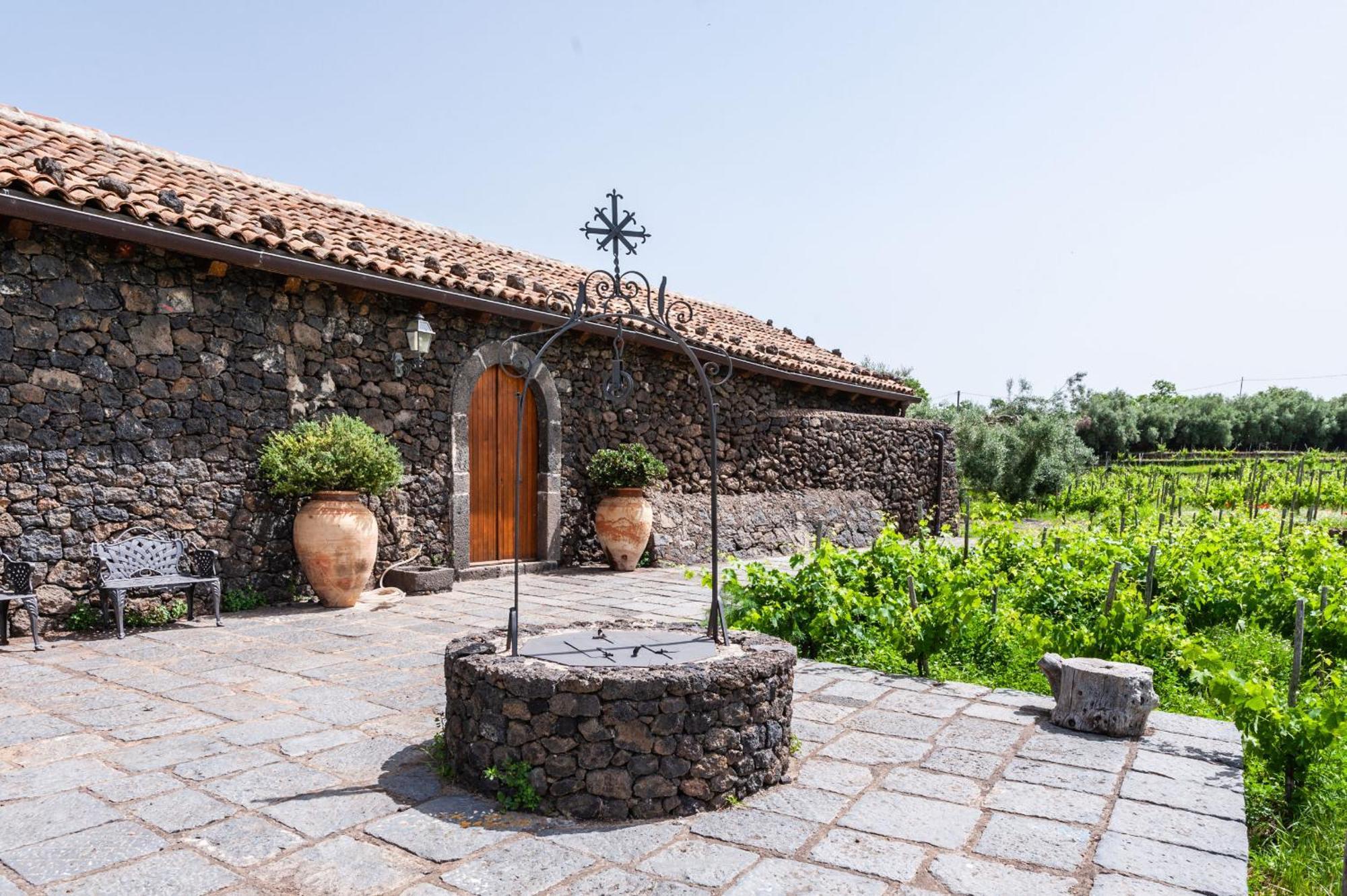 Terrazze Dell'Etna - Country Rooms And Apartments 兰达佐 外观 照片
